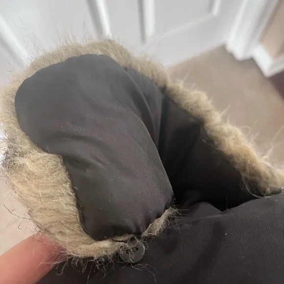 H&M divided winter coat with removable fur hood - Picture 6 of 8